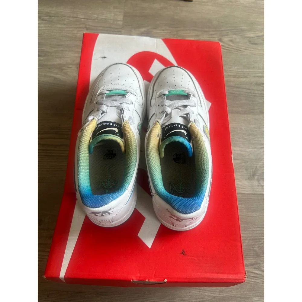 Nike Air Force 1 LV Kids Unlock Your Space FJ7691-191 Size 3.5Y